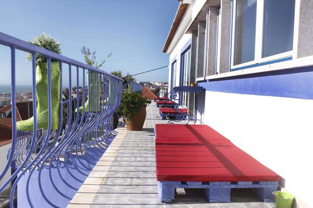 Chill In Ericeira Surf House Hostel Exterior photo